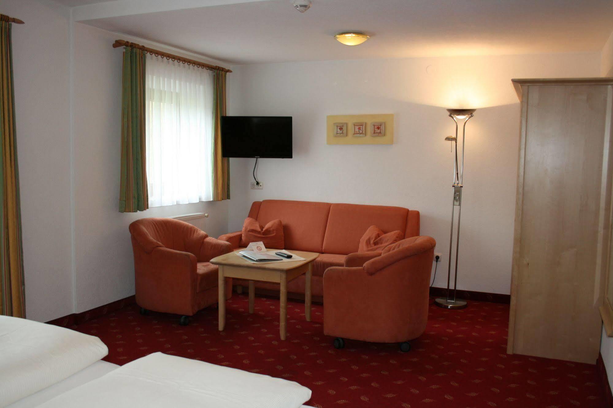 Pension Birkenhof Майерхофен Екстериор снимка