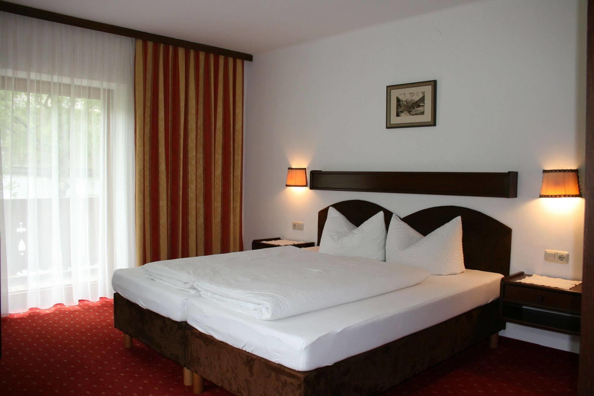 Pension Birkenhof Майерхофен Екстериор снимка